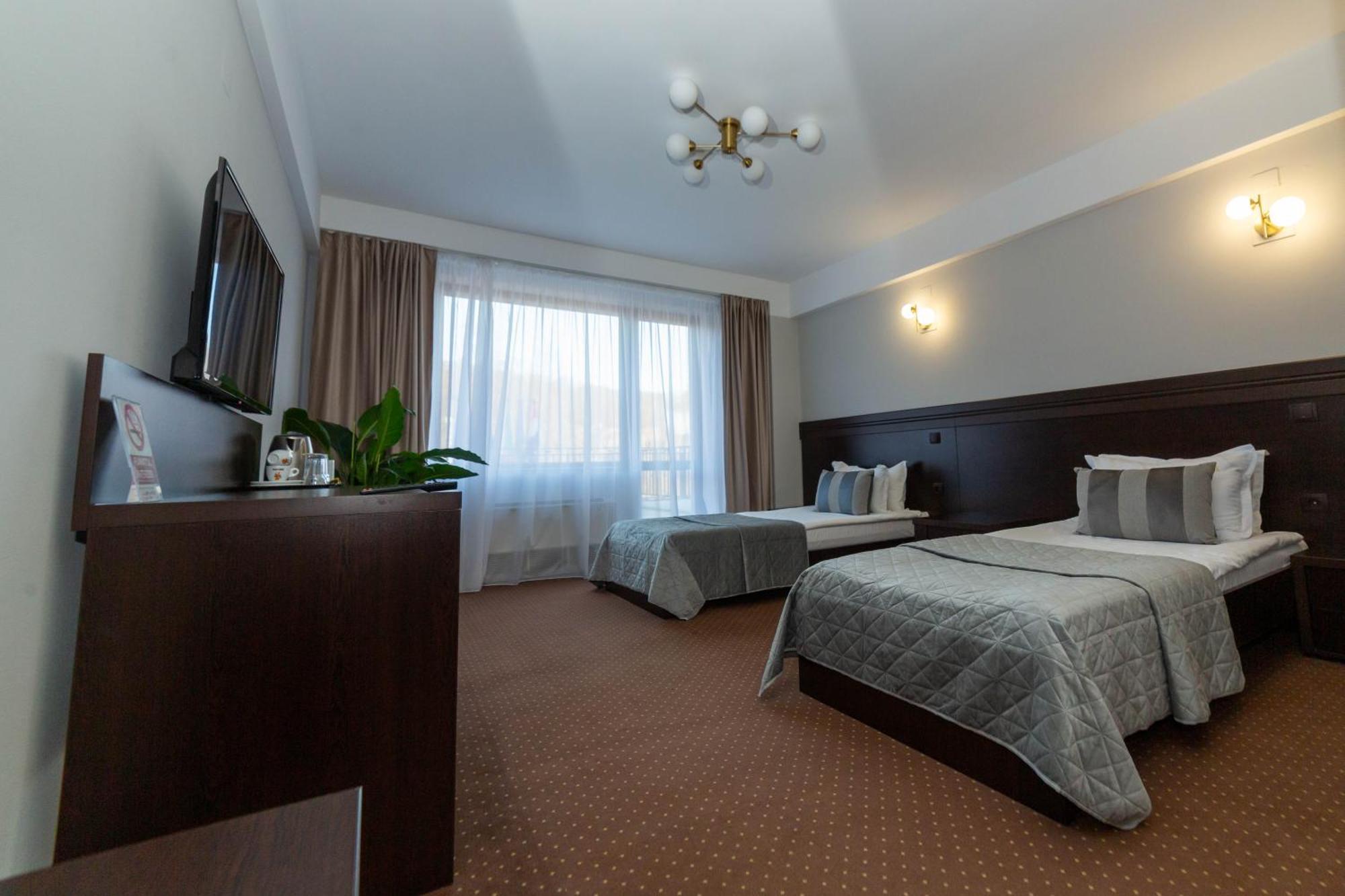 Hotel Restaurant Alesia Корунка Экстерьер фото