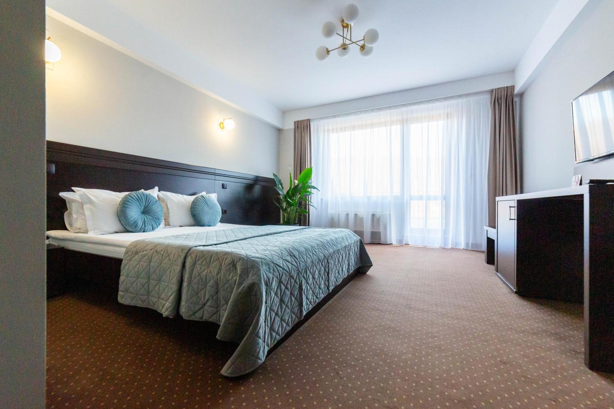 Hotel Restaurant Alesia Корунка Экстерьер фото