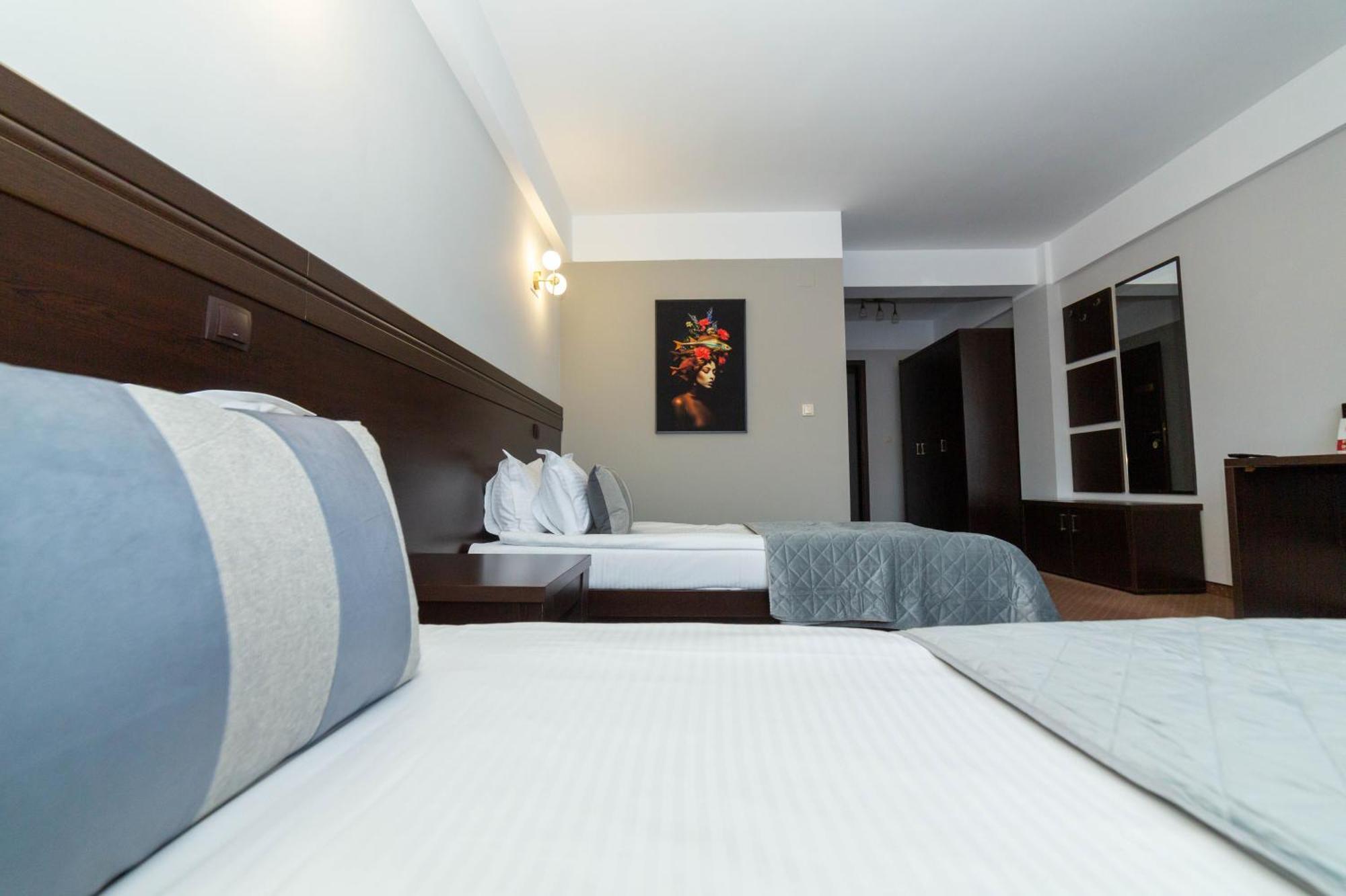 Hotel Restaurant Alesia Корунка Экстерьер фото