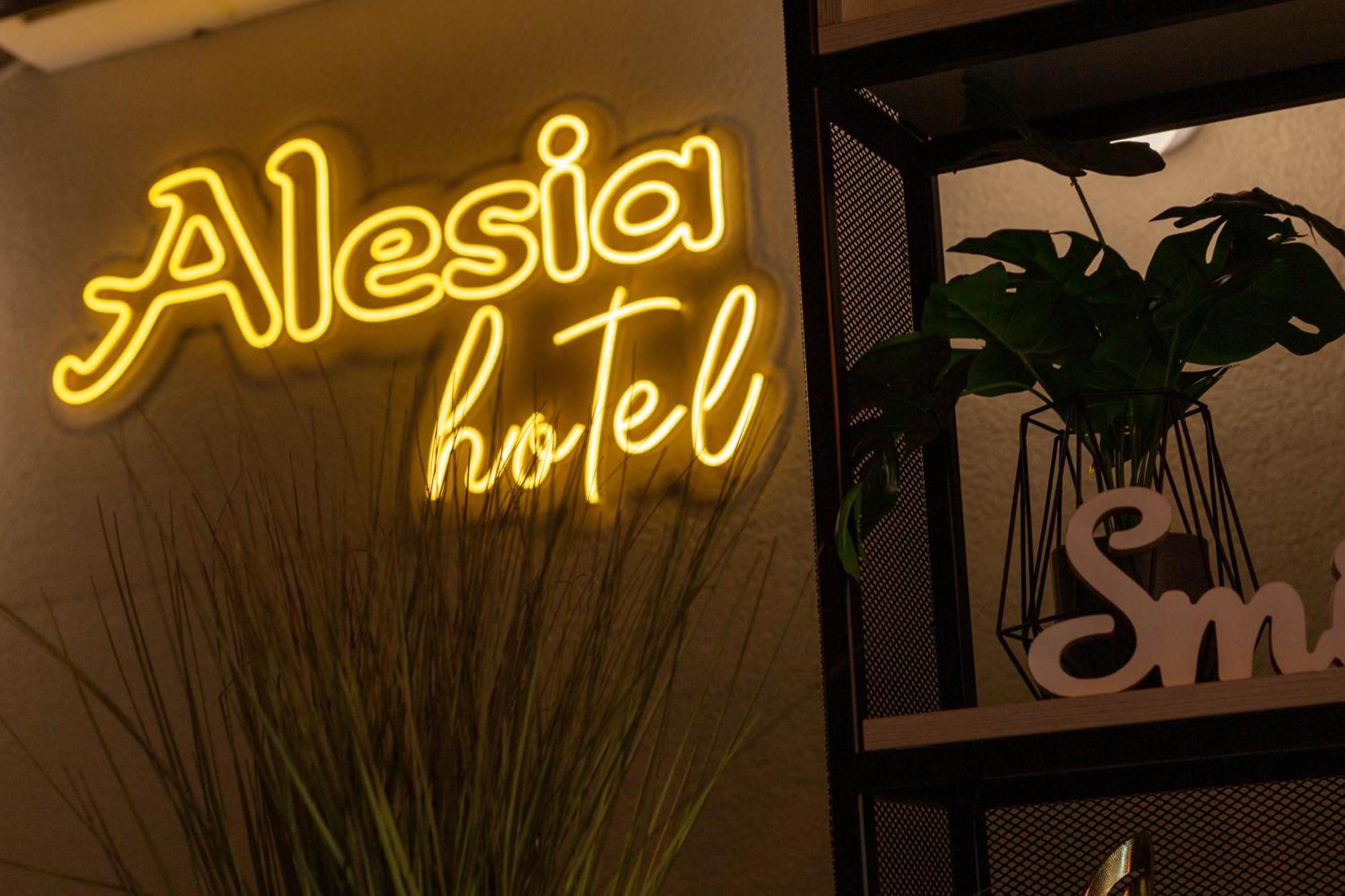 Hotel Restaurant Alesia Корунка Экстерьер фото